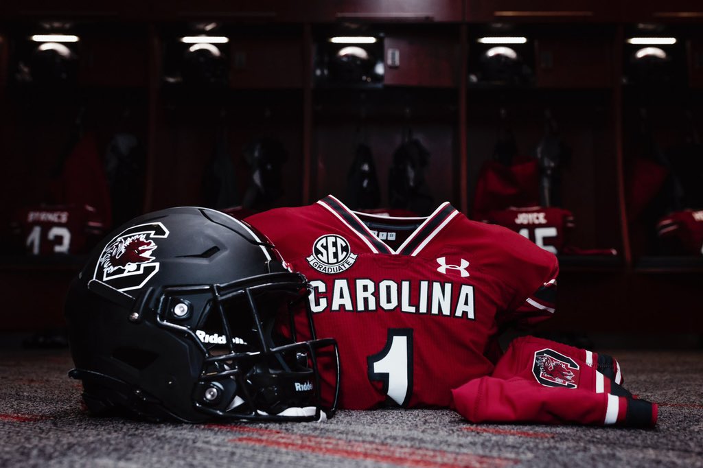 GamecockFB's tweet photo. The Garnet &amp; Black 🤙 https://t.co/MFKqwNcAmB