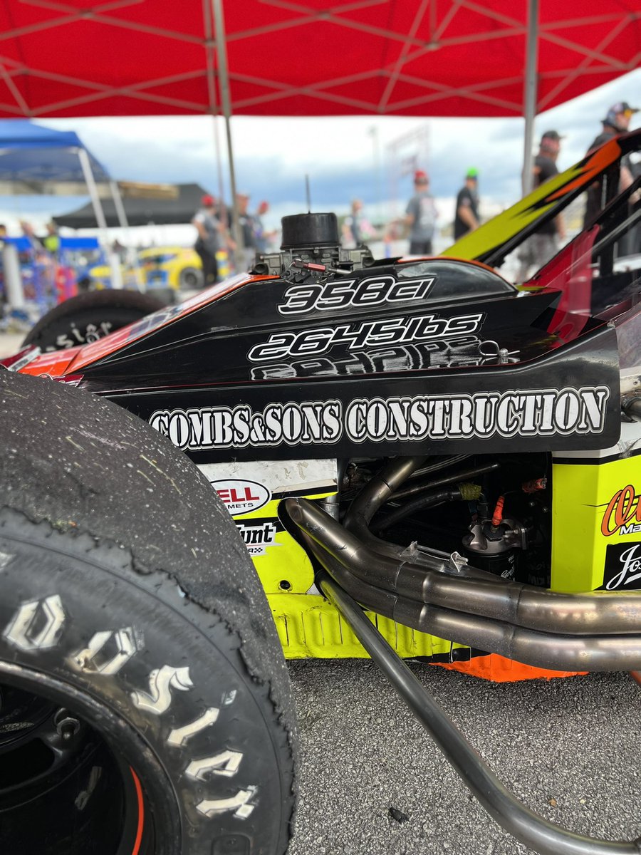 SMARTMods_'s tweet photo. UPDATE: @jg70motorsports no. 79 had an engine expire during practice @carteretcoswy. In a fantastic show of sportsmanship, Wes Gilbert, has given up the seat of his Modified to Gerstner for tonight’s #Clash99 https://t.co/KWt3XmzRmK