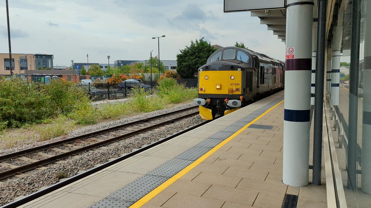 James 🏳️🌈 tweet media