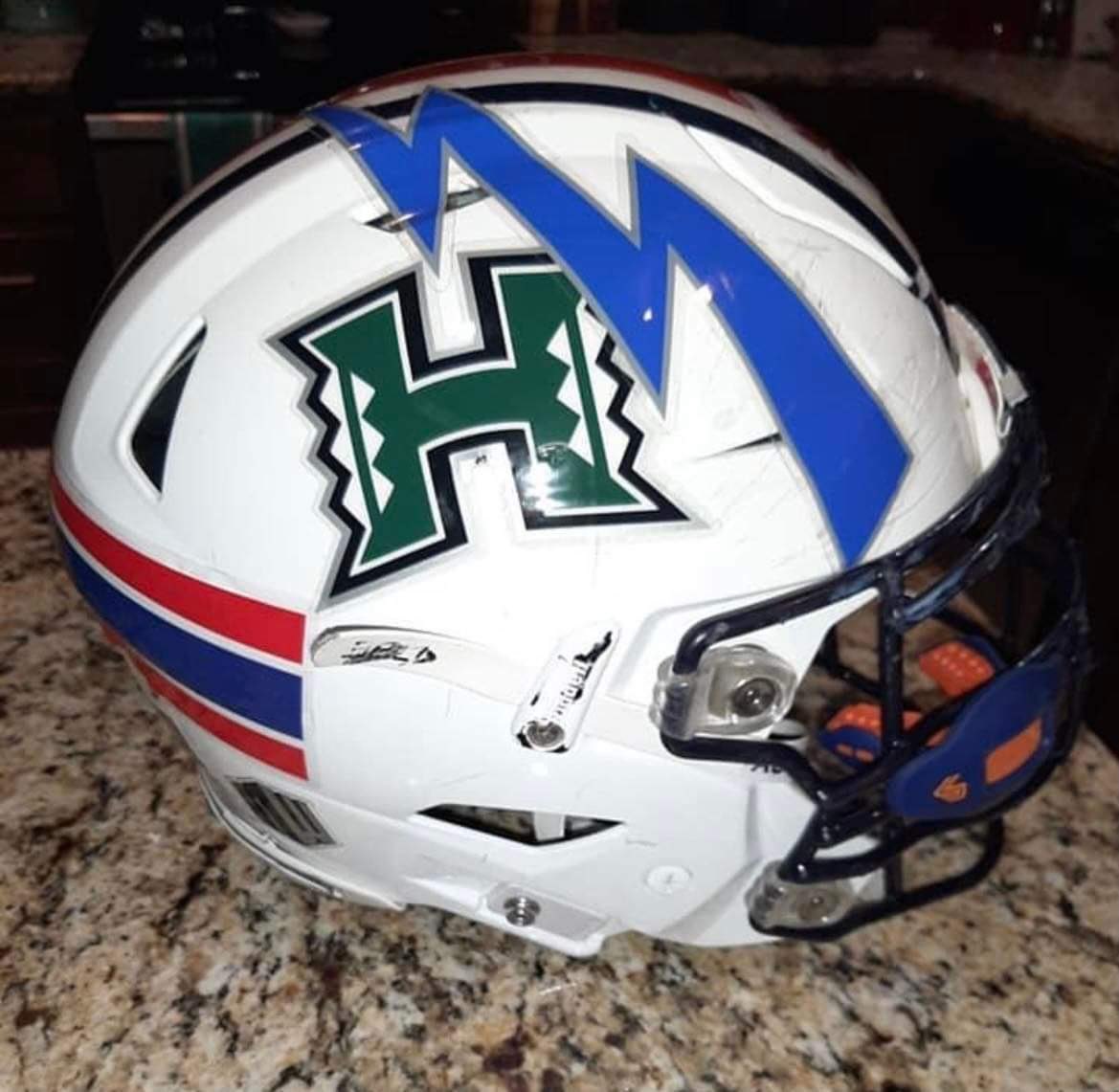 HelmetArch's tweet photo. Game used #77 Auburn Tigers Marquel Harrell Hula All Star Football Game Used Helmet.For sale!!@RealStuff14 @AuburnFootball @AuburnTigers @UniWatch @ban1helmetnfl @WTHelmets @JacksonChrist4 @wtfcoach @JerryQuickel https://t.co/kz9ZcWHLej