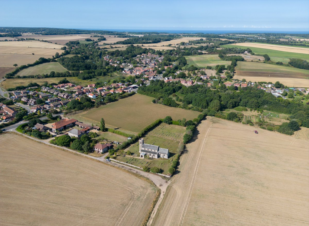 johnfielding001's tweet photo. Aerial view of Roughton & St Mary's Church - Cromer in the far distance #Roughton #aerial #image #Norfolk #aerialphotography https://t.co/B8Dwv9QQ8W