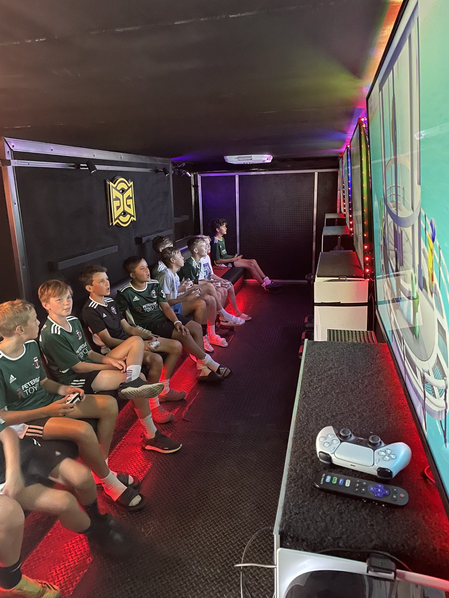 GGMobileGaming1's tweet photo. Hello everyone, Here @ GG Mobile Gaming Co. We bring a new meaning to Gaming Truck/Trailer with our High Tech Equipment and our own High Speed Internet and four of every gaming console including the new PS5 and Xbox X Series all on 6 55” 4K TV’s. A Veteran owned and operated Co. https://t.co/boeZbgZNov