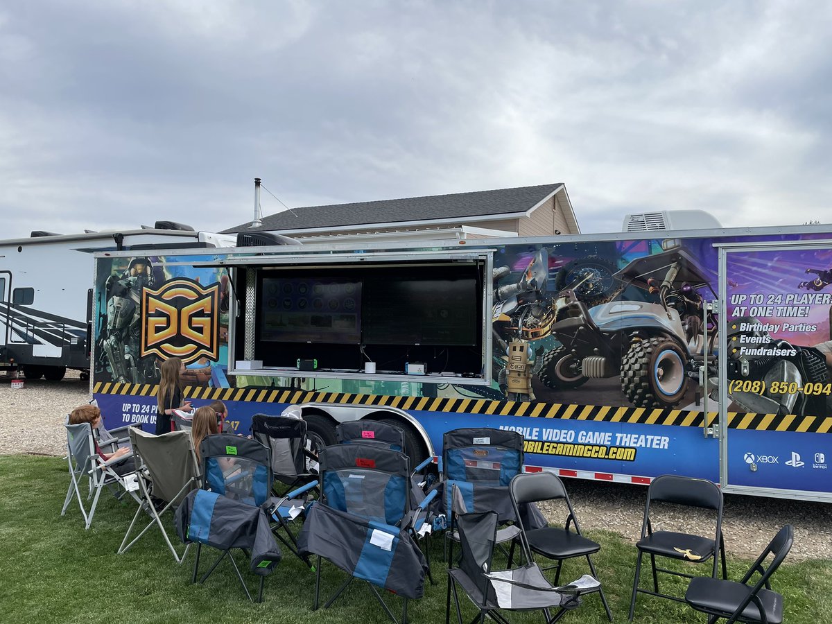 GGMobileGaming1's tweet photo. Hello everyone, Here @ GG Mobile Gaming Co. We bring a new meaning to Gaming Truck/Trailer with our High Tech Equipment and our own High Speed Internet and four of every gaming console including the new PS5 and Xbox X Series all on 6 55” 4K TV’s. A Veteran owned and operated Co. https://t.co/boeZbgZNov