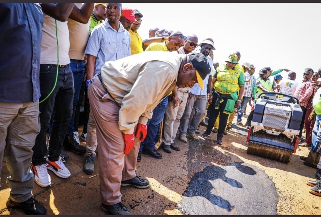 Mzwanele Manyi MP tweet media
