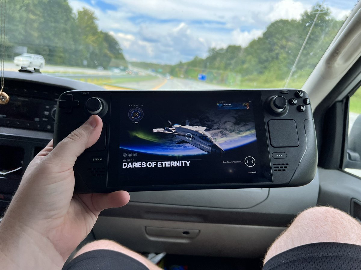 Farming some red weapons in Destiny 2 on my Steam Deck while traveling 😎