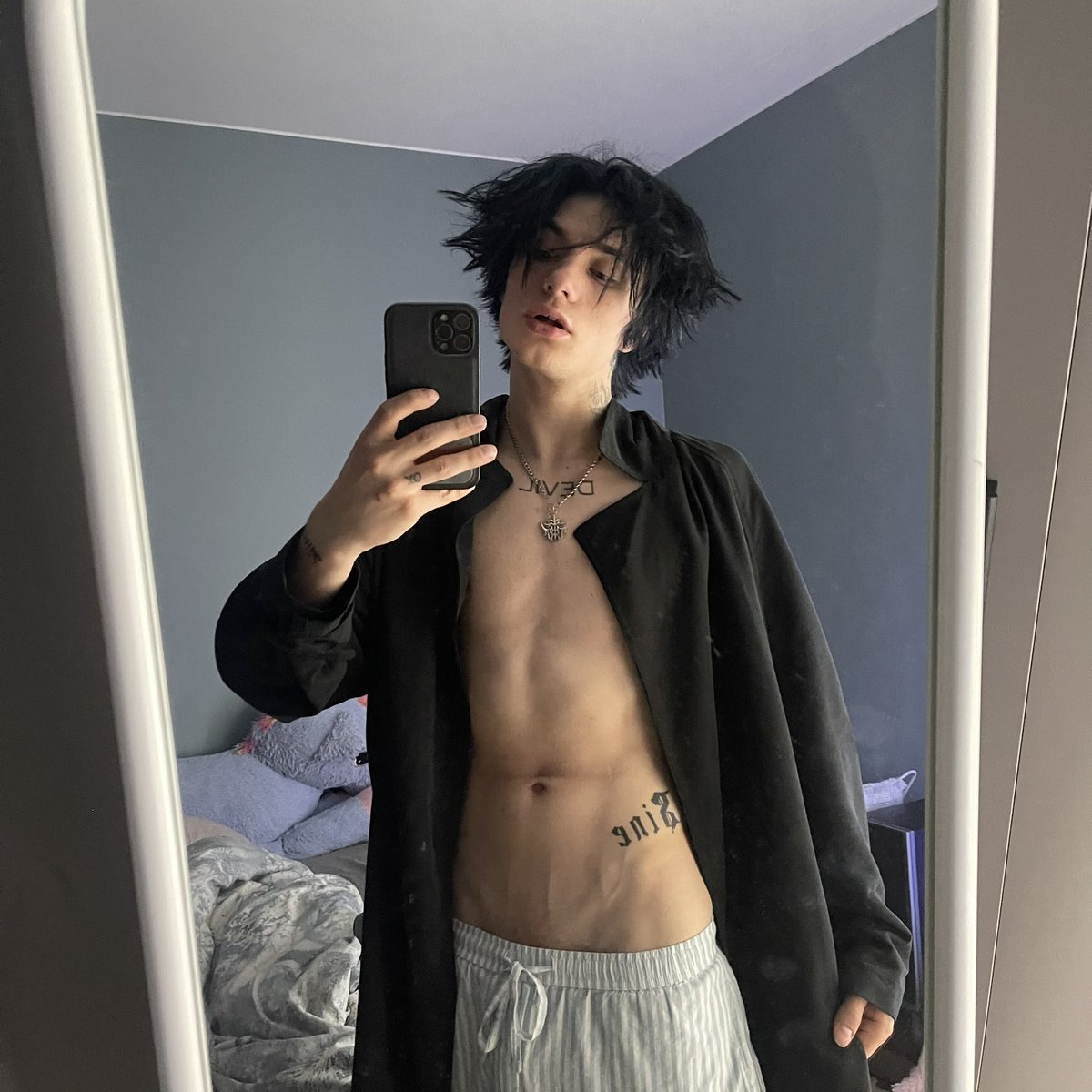 ohprincesky's tweet photo. Be careful… I bite. 🧛🏻🧛🏻 https://t.co/Ub0PsOC7ji