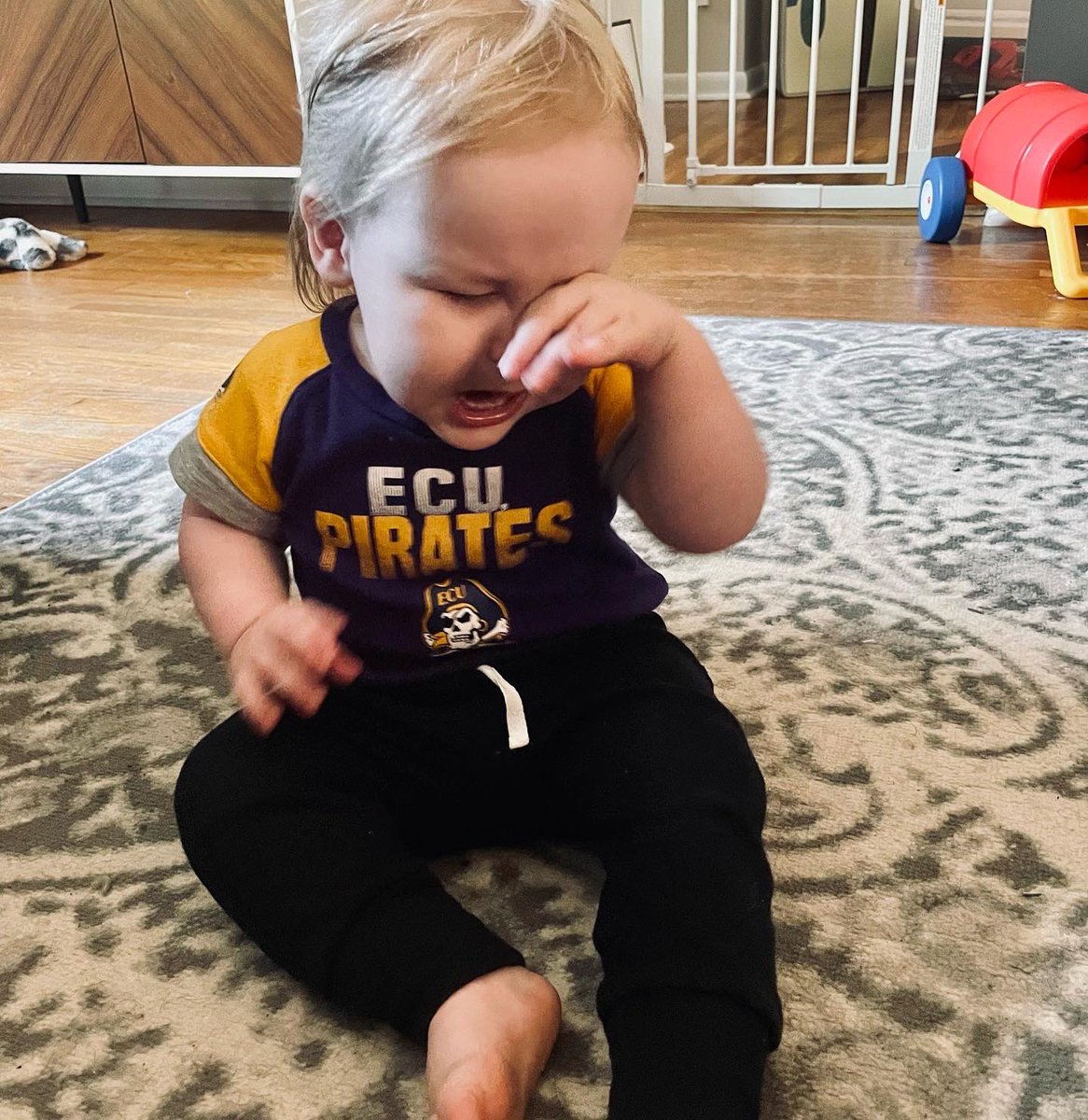 LifeAsKatie_'s tweet photo. First touchdown ➡️ Missed field goal with less than 10 seconds left @barstoolecu https://t.co/1qskPlkRIM