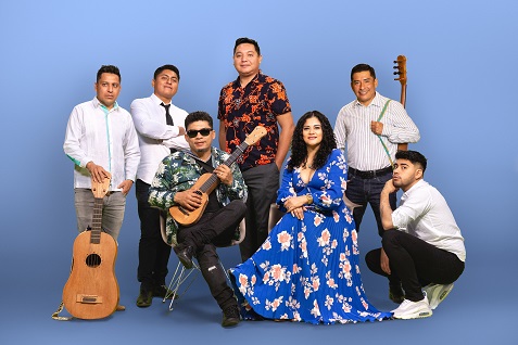 Cineculturayal1's tweet photo. CON LOS COJOLITES A LA CABEZA, PRESENTAN EL CONCEPTO “JAROCHO SOUND” DE LA MANO DE ONE RPM.
- MEDIA DOCENA DE GRUPOS COMO ALEBRIJES SON JAROCHO, FLOR DE UVERO, COLECTIVO CARRETONEROS, LOS HIJOS DE LA MALINCHE Y JAROCHO BARRIO INTEGRAN ESTE MOVIMIENTO. https://t.co/xCx1C9SHv7
