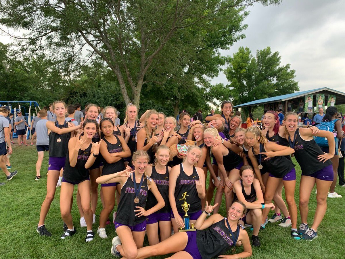 JCSD_GirlsXCTF's tweet image. JV Dragz finish 🥈 at the @PVGXC Spartan Challenge 💪 with 6️⃣ in the Top 1️⃣5️⃣

Our medalists:
Marissa Pewe 4️⃣th
@MaggieBurry 8️⃣th
@gracecolllins 9️⃣th
Olivia Fehn 1️⃣0️⃣th
Lexie Wisham 1️⃣1️⃣th
@KateRastetter 1️⃣5️⃣th