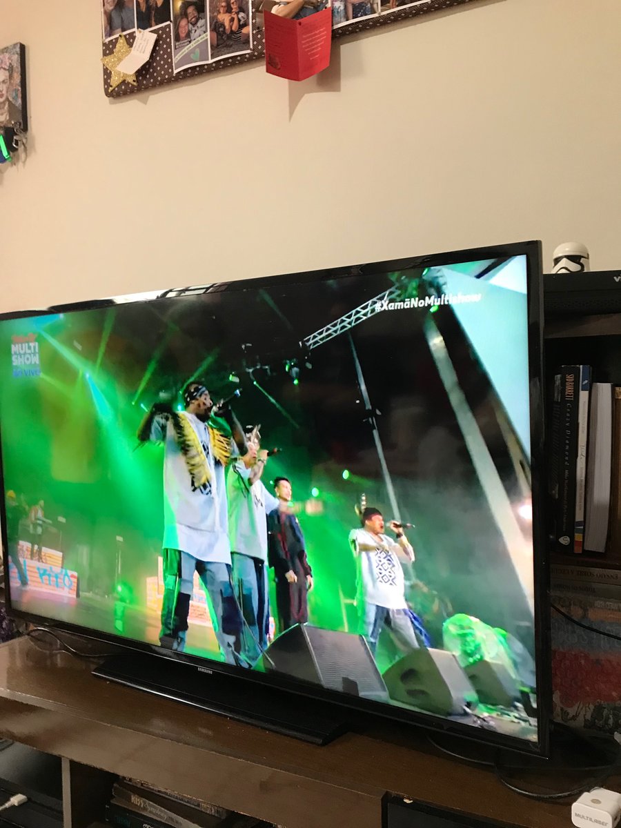 odeiolavarlouca's tweet photo. #guaranikaiowa é resistência!!! brô mcs botando fogo no rock in rio! tá lindo demais! tá forte!
#bromcs
#xamãnomultishow https://t.co/UJE0TJL80D