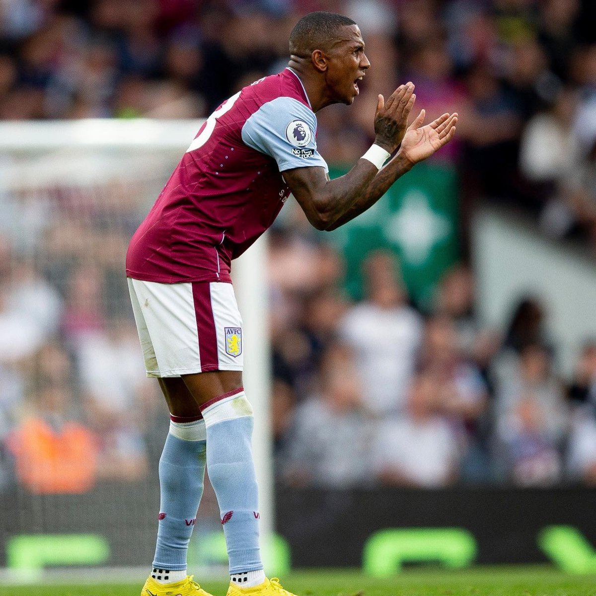 youngy18's tweet photo. Tough gritty performance. Proper team togetherness, disciplined and hard working. Proud of my Team! 💜💙 Ice bath needed for these legs 🤣🤘🏾 UTV https://t.co/nJqv1qeR2S