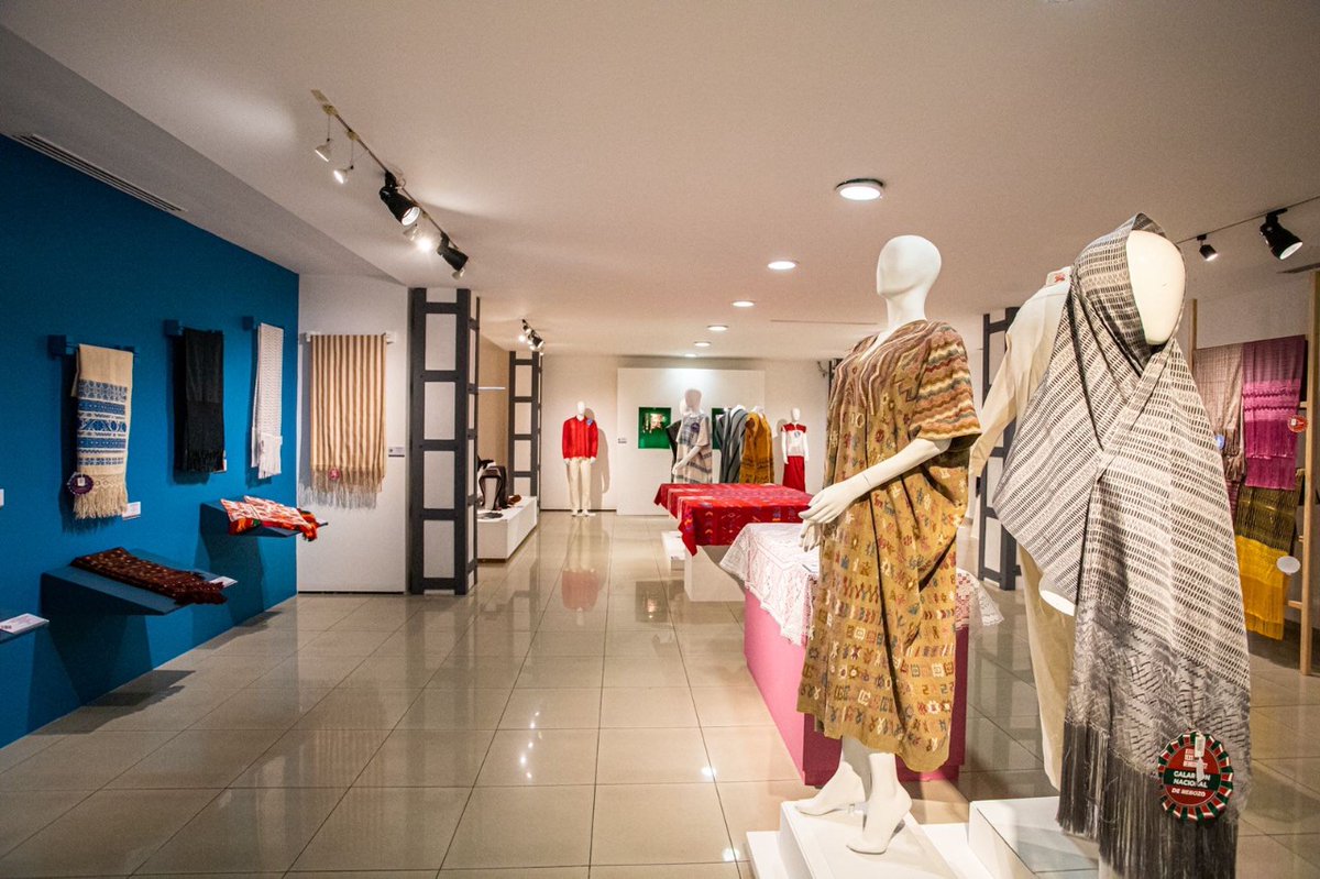 Se exponen en Morelos las obras textiles más representativas de México 

•Son un total de 427 prendas participantes en el X Concurso Nacional de Textiles y Rebozo 2022
facebook.com/10006455587463…