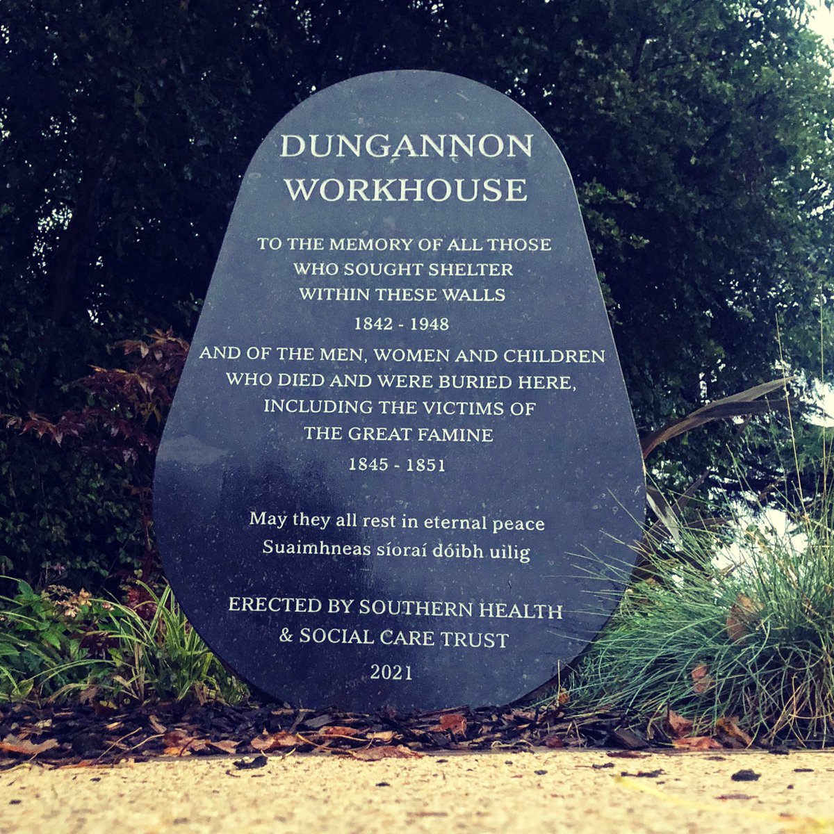 donaghmorehist's tweet photo. Delighted to invite you to the launch of the Dungannon Workhouse website! Monday 12/09 @ 19:00 at The Box Theatre, Dungannon. Please 📧 your attendance at sean.mcelhatton@midulstercouncil.org
This website will be a fitting memorial to all who resided in #dungannonworkhouse https://t.co/U0ktHyJCAv