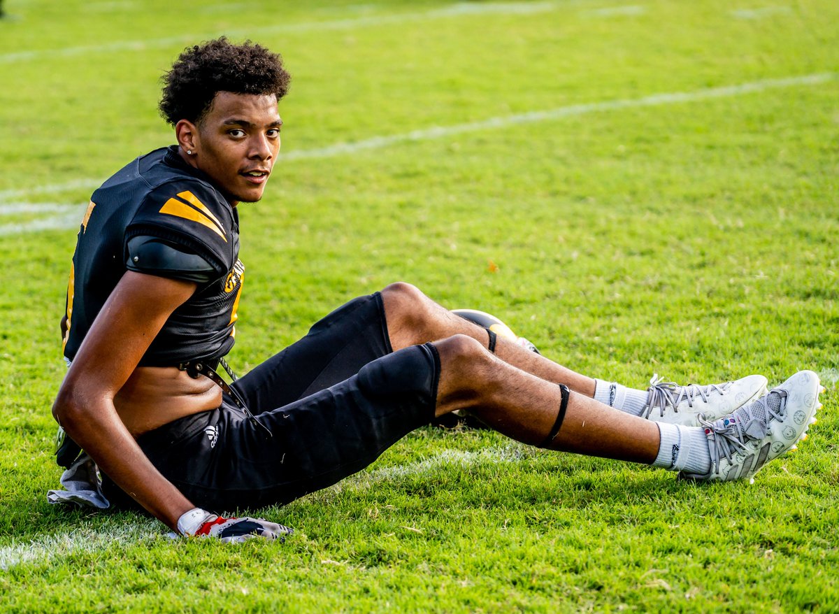 Leah2Go's tweet photo. Daddy Longlegs, Slim Reaper, I got nicknames for this kid for days. Now go win the rest of ‘em @JaylanBarnicott. 

https://t.co/VLcHWQFeVC https://t.co/mB7p0Duwtz