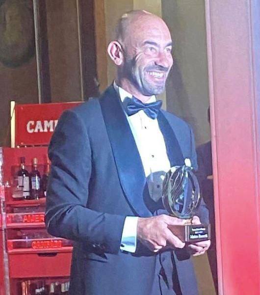 Wilson09244599's tweet photo. L'Italia è quel paese dove se un medico ammazza la gente anziché curarla, diventa una star a tutti gli effetti https://t.co/ft3jDni0qX