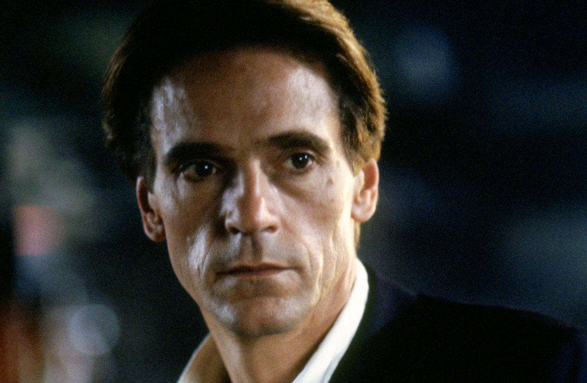 soerrig's tweet photo. @emiil Og deres fælles fætter Jeremy Irons https://t.co/CzOCQzxw2I