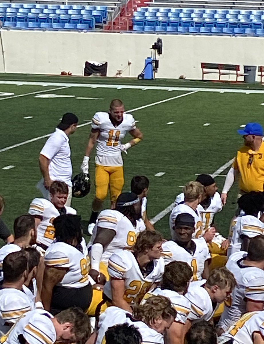 DeFur5's tweet photo. Last first ride of the year as a @BSCFootball Panther.  Proud of you @DeFurLuke #11 🔥🔥🔥 https://t.co/nNEhEXhaIN