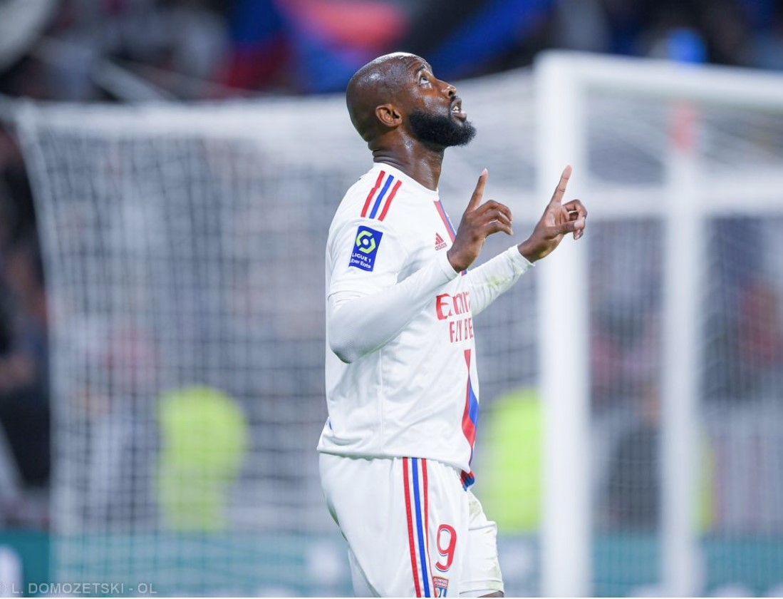 Moussa Dembele (<a href="/MDembele_10/">Moussa Dembélé</a> ) est devenu ce soir le 15ème meilleur buteur de l'Histoire de l'OL depuis 1950, en inscrivant son 69ème but, à égalité avec Nabil Fekir.

C'est 1 trace importante et 1 série en cours.

#Team69
#OLsco 
#TeamOL