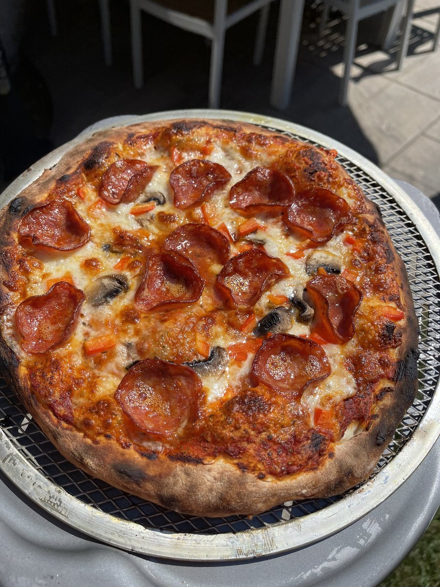 Caryl Tan tweet media