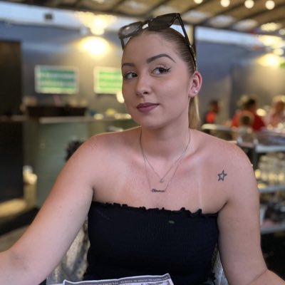 Clemence76116's tweet photo. #NouvellePhotoDeProfil https://t.co/vcNG4Kh2l7