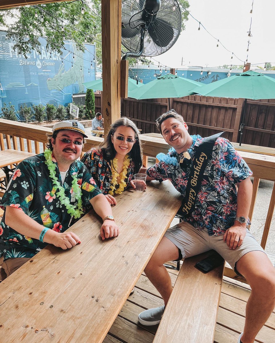 firemakerbeer's tweet photo. 🔥Happening now: All the good vibes in the Fire Maker beer garden!🍻🐉
#firemaker #atl #atlanta #goodvibes #weekend #brewery #gacraftbeer #gabeer #craftbeer https://t.co/ru3cPy7esF