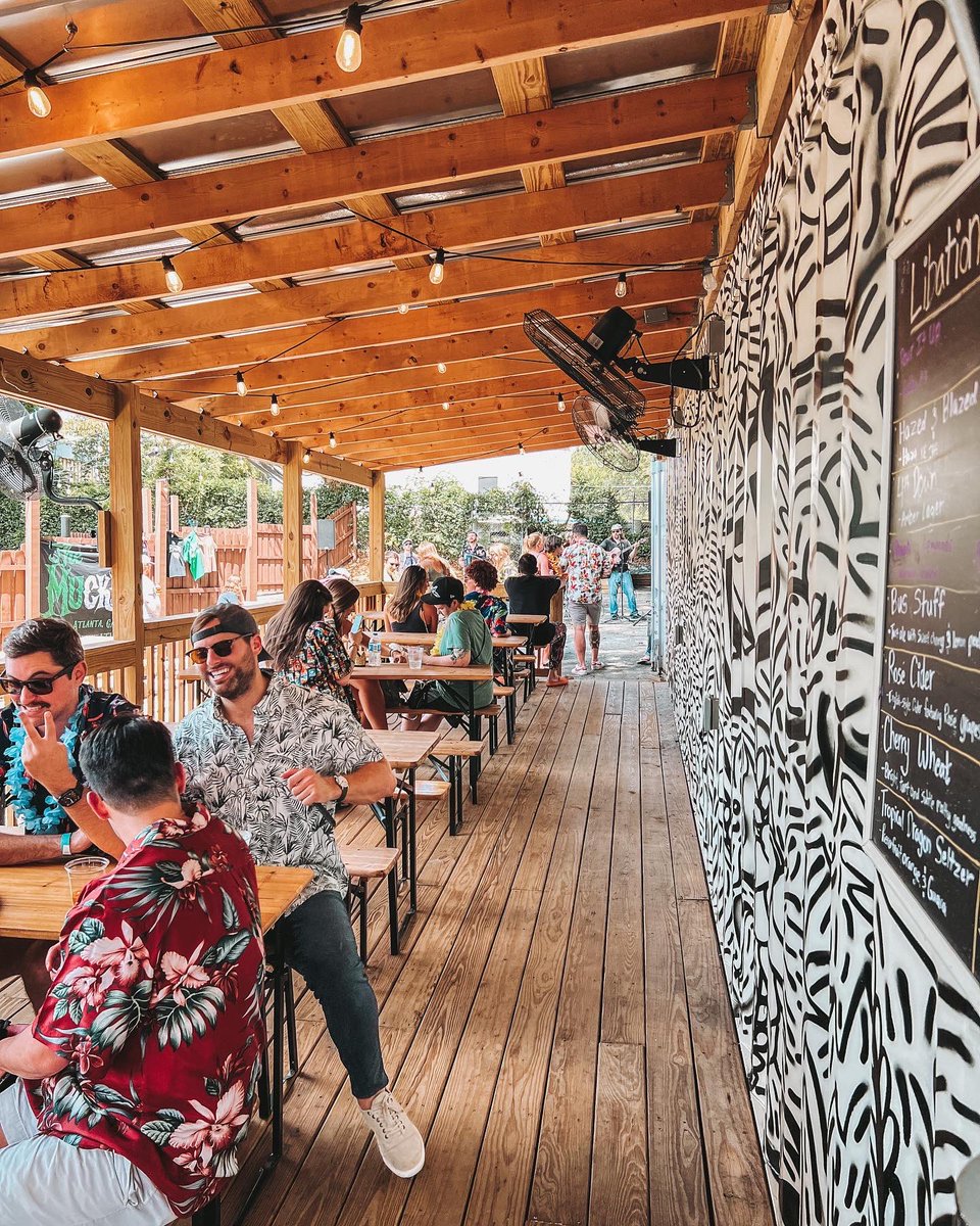 firemakerbeer's tweet photo. 🔥Happening now: All the good vibes in the Fire Maker beer garden!🍻🐉
#firemaker #atl #atlanta #goodvibes #weekend #brewery #gacraftbeer #gabeer #craftbeer https://t.co/ru3cPy7esF