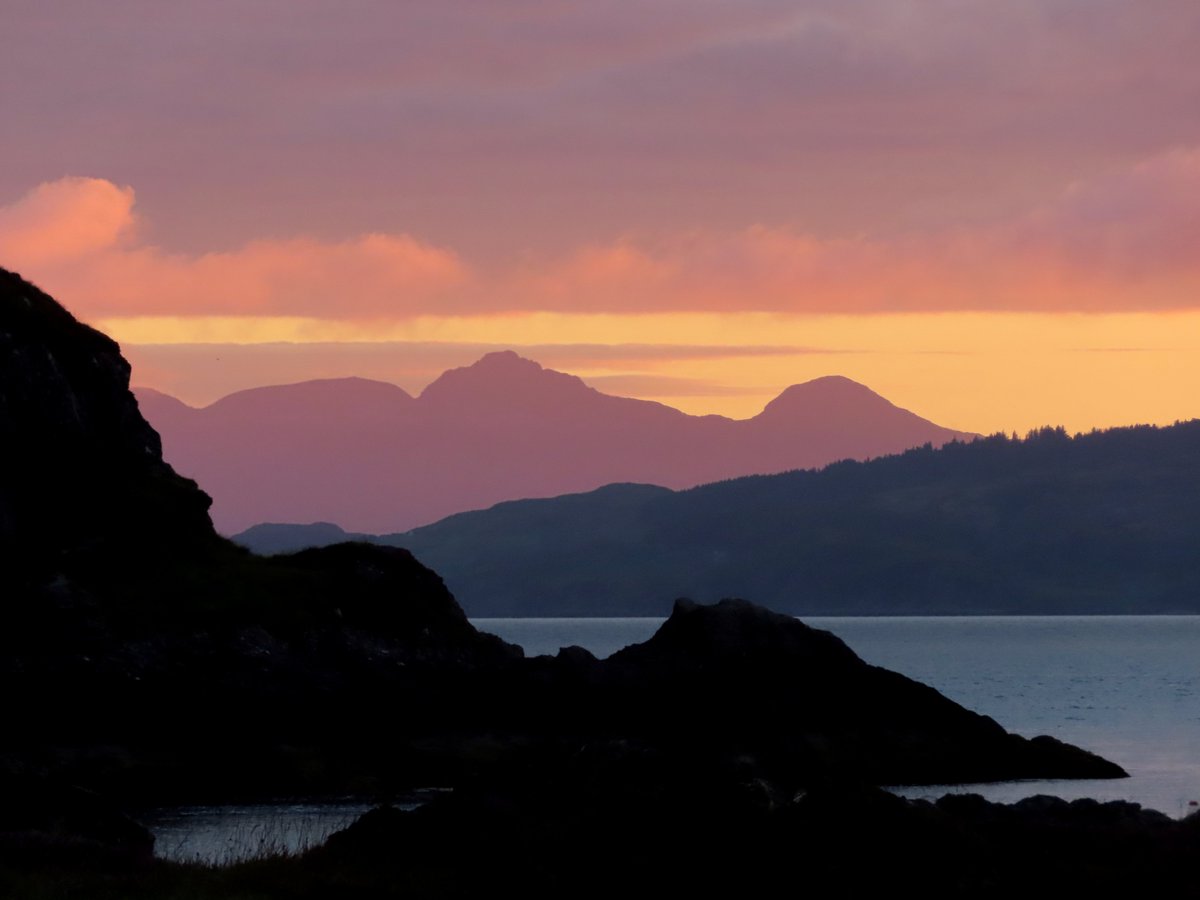 And to top our trip off the views and sunsets were incredible. #knoydart