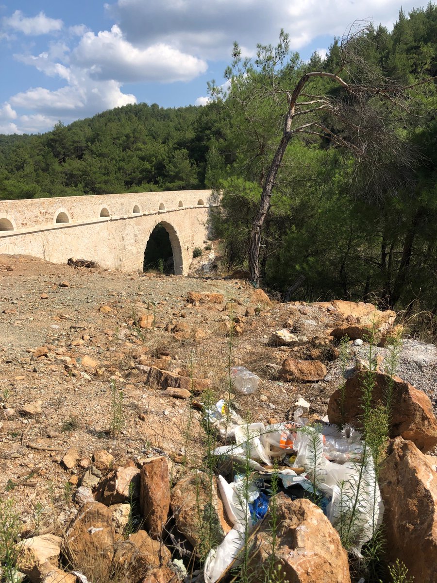 aylajean's tweet photo. We were a year too late. A plaque says it was restored in 2021 by the provincial authority. It now looks like this. (First pic mine, second from the interwebs because I didn’t have the heart to walk down for the full view.) https://t.co/BTBPOwXMeE