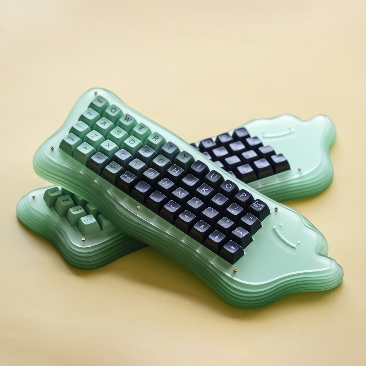 qlavier's tweet photo. Keyboard https://t.co/FTlNHIAELX