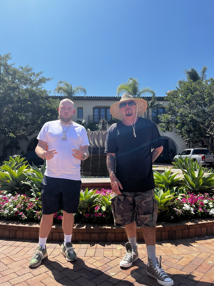 ‘SIN CORTAR’ THIS OCTOBER 🚫🔪