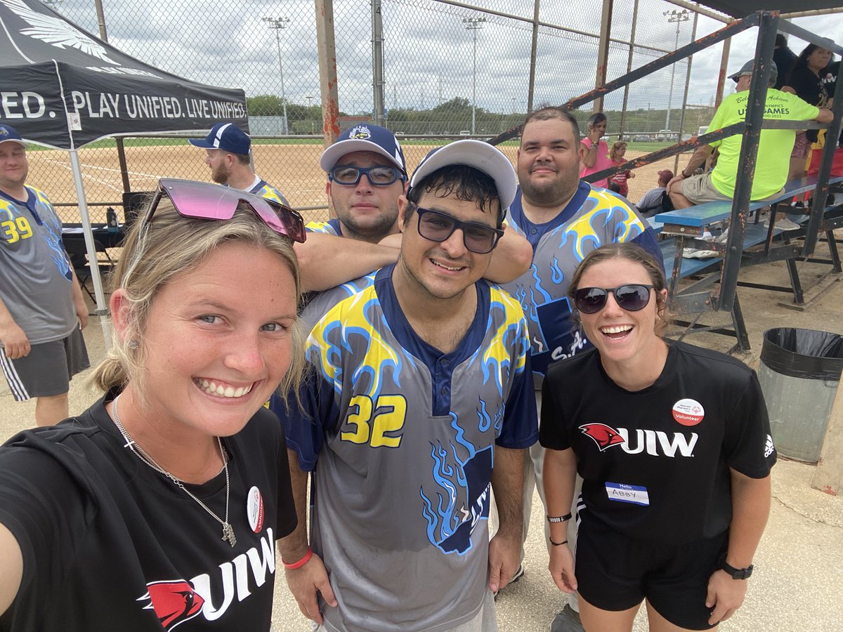 UIWSoftball's tweet photo. Spent the day cheering on and getting to know some awesome athletes! 🥎🏅

Thanks @SOTexas for letting us help out! We hope the athletes had just as much fun as we did! https://t.co/ytTnbzQZY3