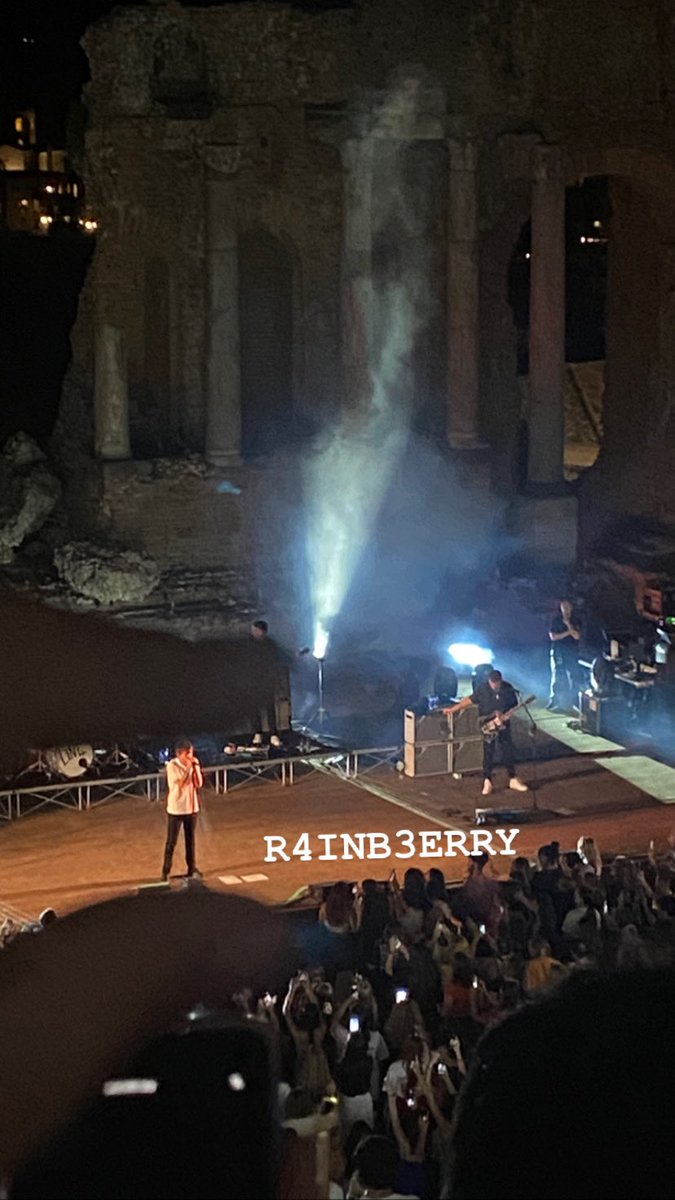 R4INB3ERRY's tweet photo. take me back to the night we met.❤️‍🩹
#LTWT #LTWTTaormina https://t.co/pZQa9UU7nm