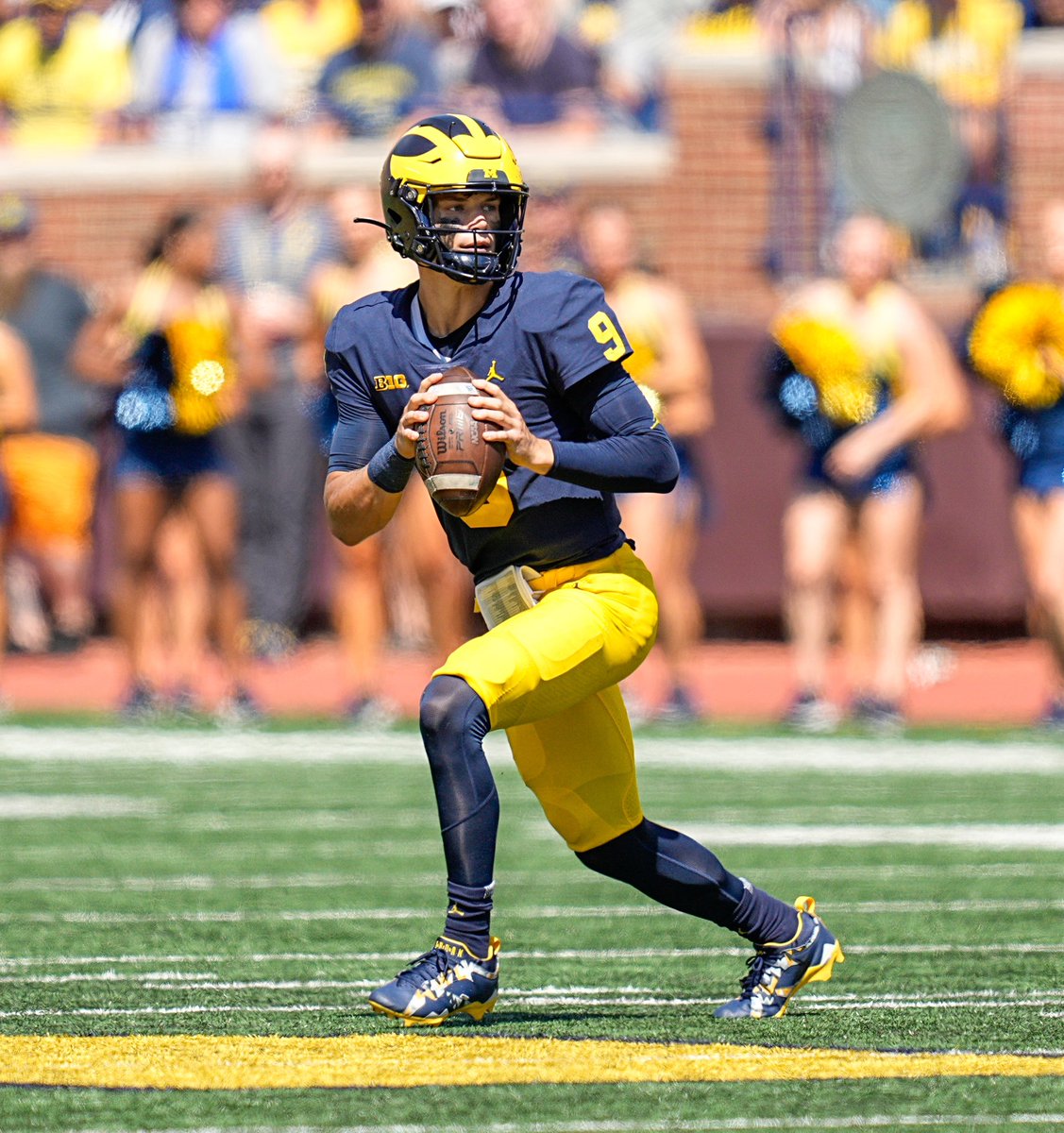 Daviddonoher's tweet photo. My photos from the @UMichFootball win over @CSUFootball  @Blueprintshow @BluePrintJay @UMichAthletics #goblue    Click here for all photos                                         https://t.co/YV8f51GVtq https://t.co/C52oByEQdz