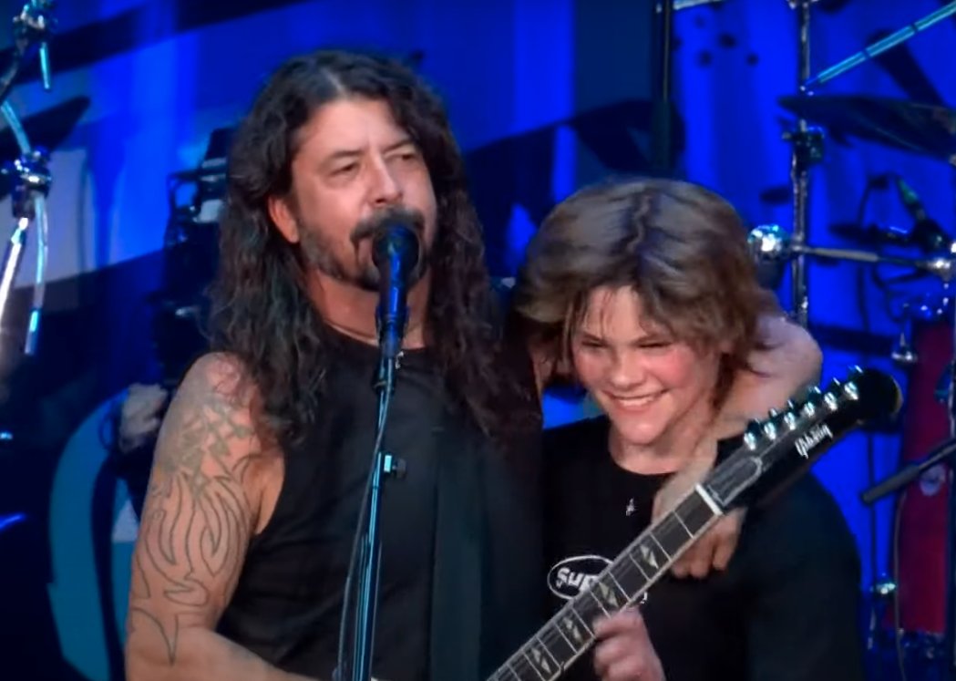 Dave Grohl and Shane Hawkins ❤️ #FooFighters #TaylorHawkinsTribute