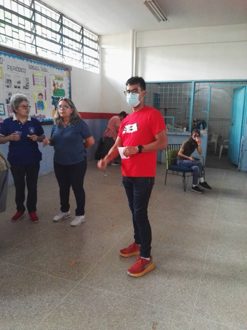 Presencia del Secretario de Gobierno en las elecciones de la UBCH Ramón Buenahora 
@Tachira_Clap <a href="/NicolasMaduro/">Nicolás Maduro</a> <a href="/PSUVTachira/">PSUV Táchira</a>