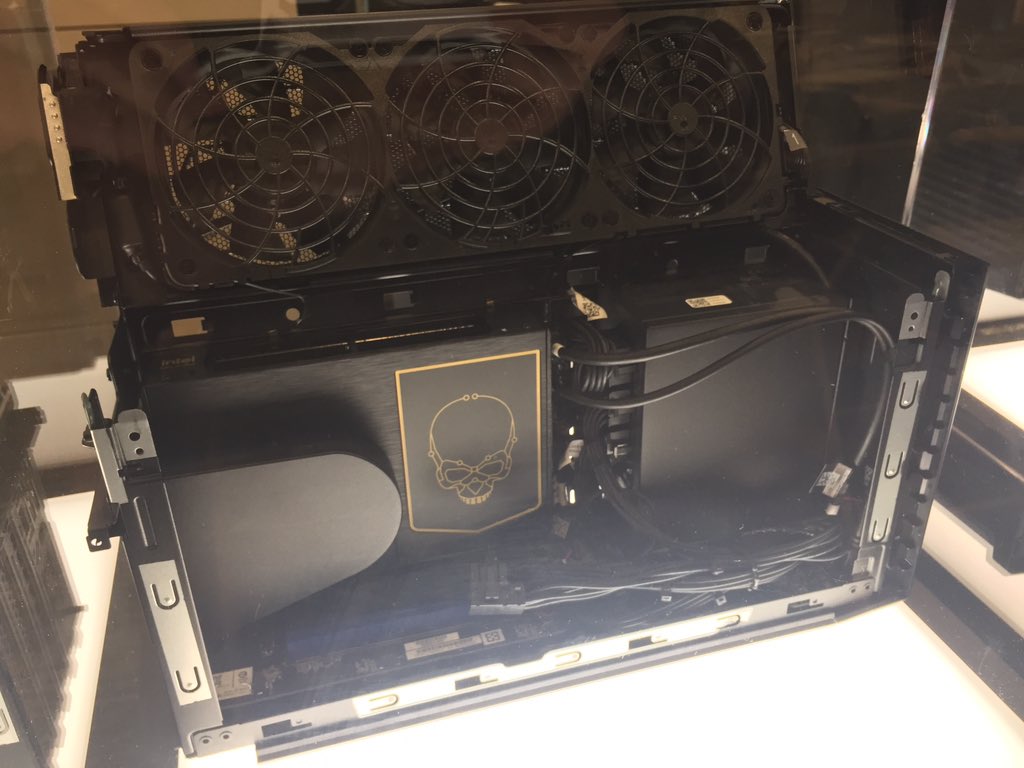 JohnsonGoDucks's tweet photo. These #IntelNUC PCs are pretty legit. Super compact and powerful. https://t.co/ip2b9eyQPD
