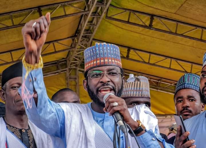 abdullahmi17's tweet photo. You deserve to be Allah yayi jagora https://t.co/MHQbCoBVuE
