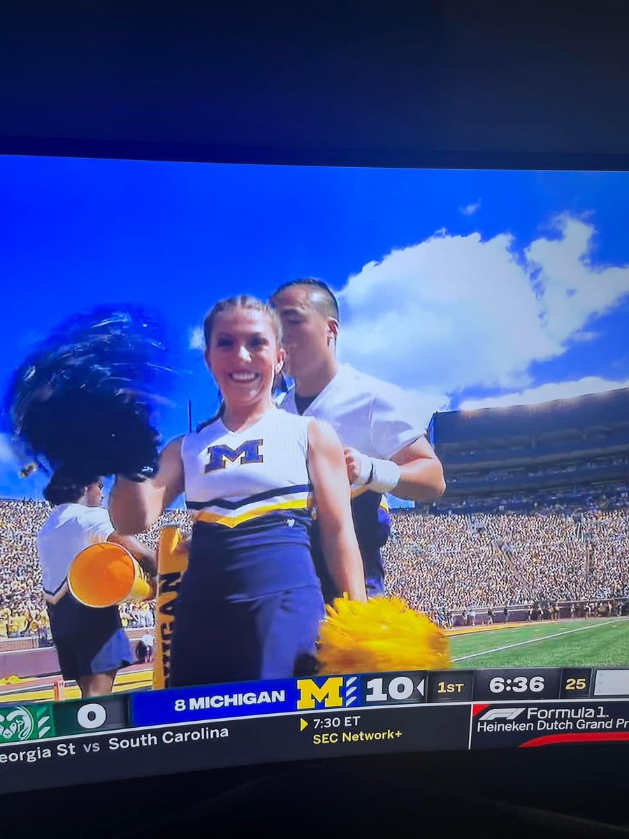 Football is back ! HVC  Alumni on the big screen. @jenna_beuchert <a href="/HPSAthletics/">Hauppauge Athletics</a>