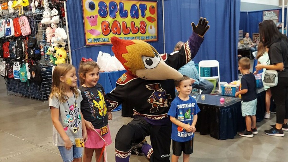 RoadrunnersAHL's tweet photo. Dusty’s superhero squad 🙌
@TCCTucson
@dusty16ahl
Next ⚽️
#RunnersSummer https://t.co/3fSp80B2EA