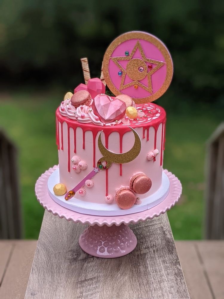 softness daily ✨ on X: "sailor moon cake 🌙🎀 https://t.co/oY2Gt9PYfs" / X