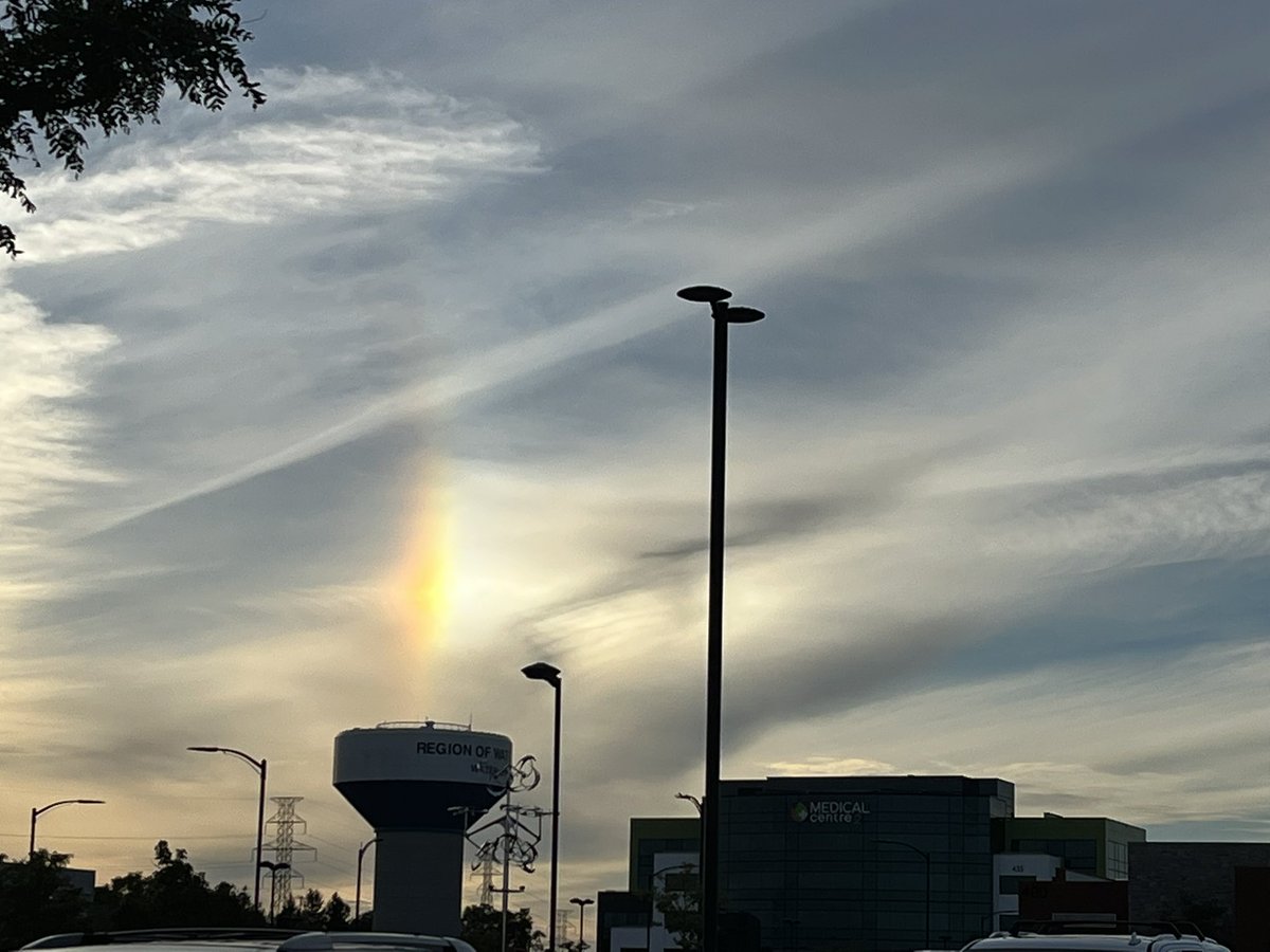 KCanapini's tweet photo. @mrwx4caster Maybe these cloud pictures will lift your spirits and the sun “rainbow” https://t.co/vxA7FcepFA