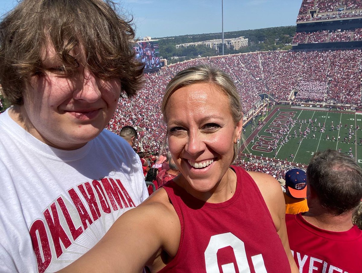 Cheering on the #Sooners with my nephew. #OUDNA