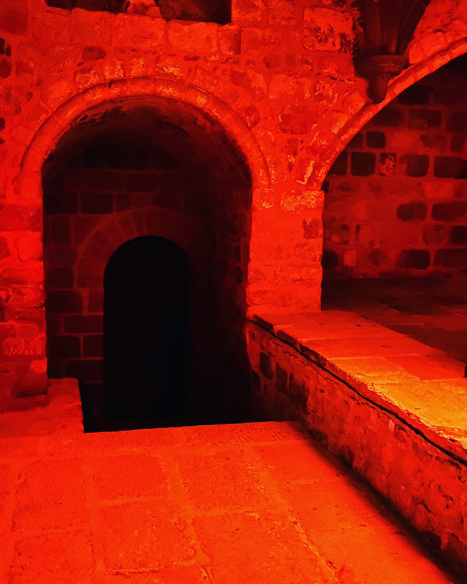 Chef_e_heusser's tweet photo. Le Mont Saint Michel est aussi inquiétant #chef #gavray #granville #brehal #saintmartindebrehal #villedieulespoeles #avranches #coutances #hambye #jullouville #saintpairsurmer #cerences #restaurant #gastronomie #gastronomiefrancaise #lemontsaintmichel #cherbourg #bricqueville https://t.co/Lk6C2PnacG