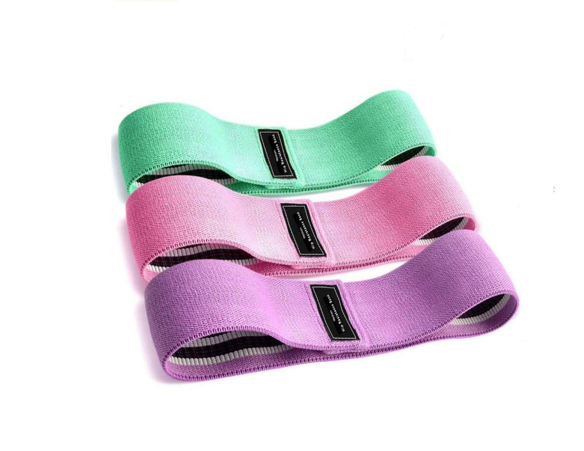 92lbss's tweet image. Me compré estas bandas de resistencias para hacer ejercicio. Y me tiembla todo