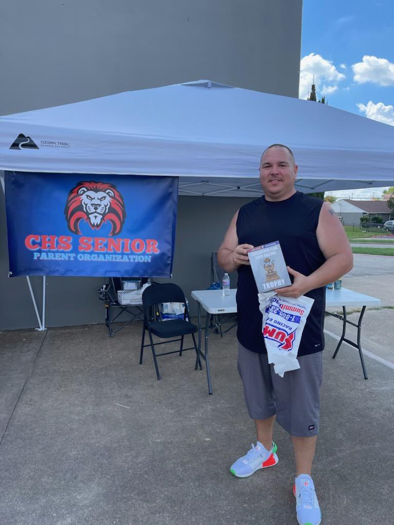 chs2023parents's tweet photo. Great turnout today! Thank you to all the vendors and cars that came out for our Car Show! Also thank you Board Member Mary Lou Martinez for your support today! 🏁🦁 https://t.co/hSTEM3eEu0