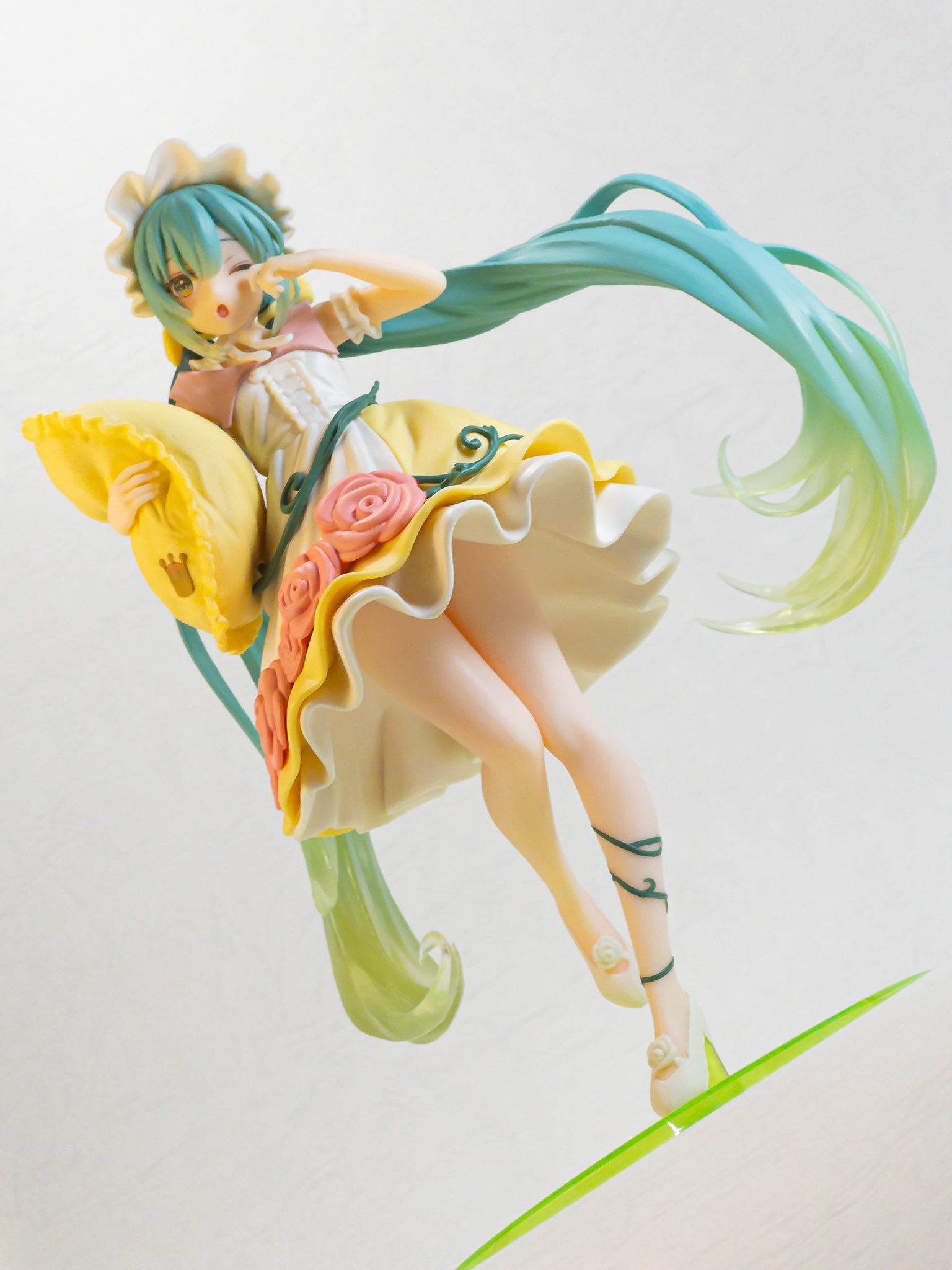 【初音ミク　Wonderland　眠れる森の美女　フィギュア】3点セット プライズ】初音ミク Wonderland フィギュア 眠れる森の美女 - 柳