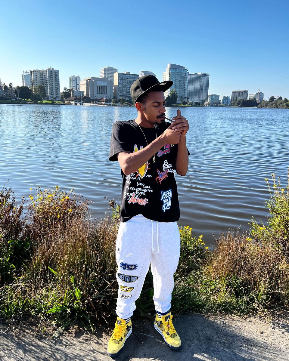 Kushboy_David1's tweet photo. If it about a bag don’t call me💯🦅💰 https://t.co/LvvnZ0tgyL