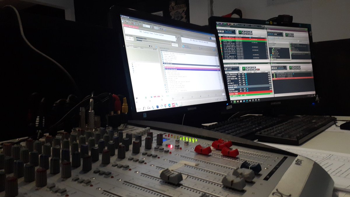 RD1radio's tweet photo. 98.5 RD1 https://t.co/heHaPLXJLu https://t.co/6Ei43xUy4z