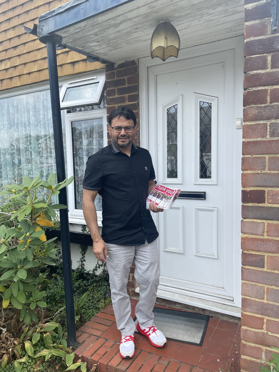shakel17996563's tweet photo. Thank you Feltham North Labour Team ❤️ @FelthamNLabour @Cllrsamiach @Sr_Nagra @SeemaMalhotra1 @tmg786 @Hounslow_Labour https://t.co/FExWFGXG7n