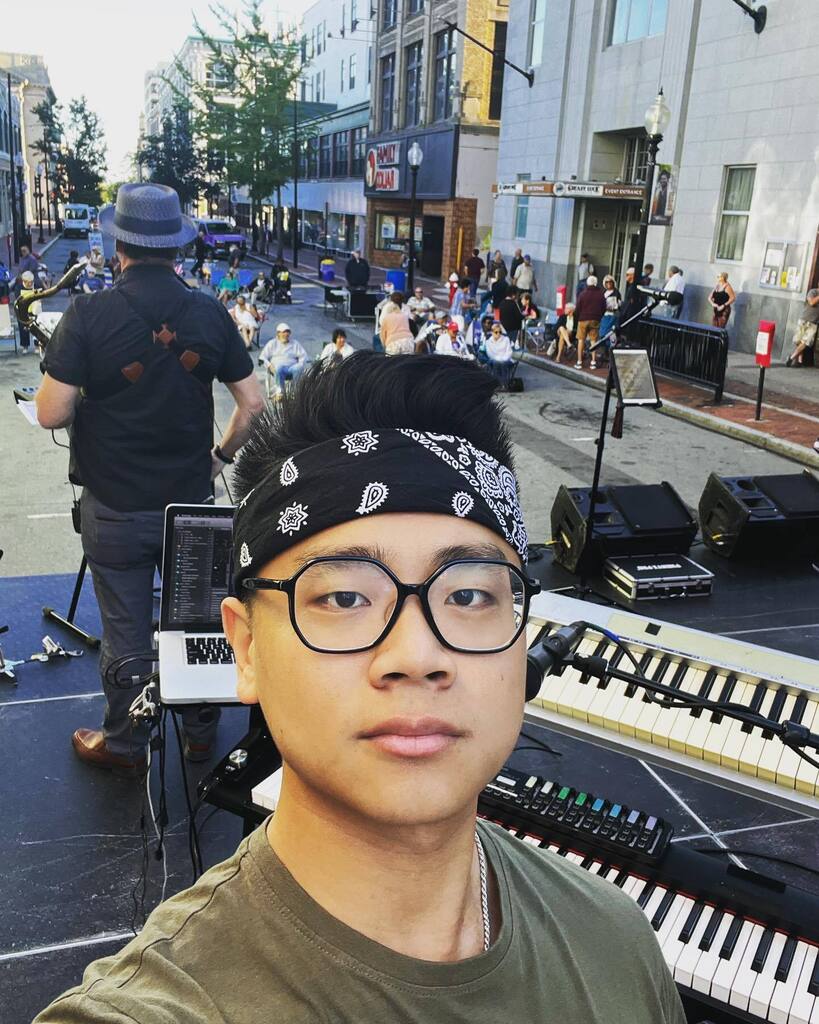 We did it again! #livemusic
Oh yea bye long hair instagr.am/p/CiD7pIPJWHF/